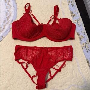 Cacique Vibrant Red Lace Bra Set